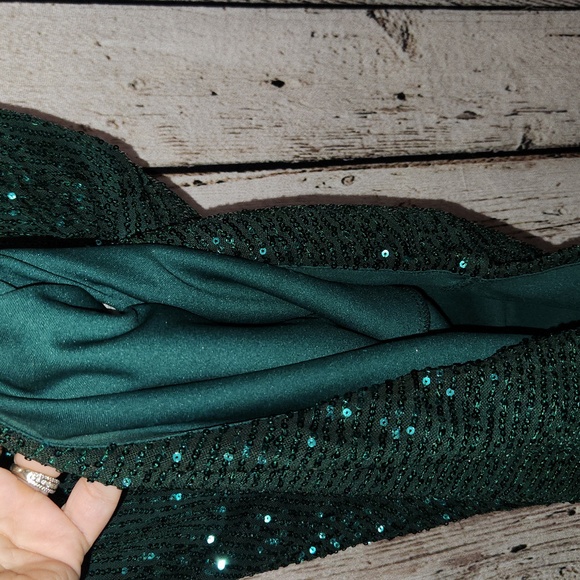 Green Sequin Sparkle City Studio Dress Medium - Picture 6 of 7